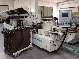 Macchina per la lavorazione del legno Activa Legnomac vende macchine per la lavorazione del legno. Macchina Bordatrice monolaterale marca IDM mod Activa 2004 USATA