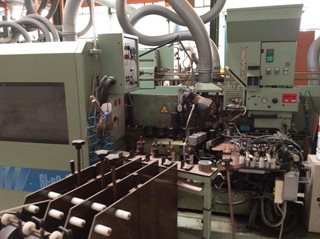 Macchina per la lavorazione del legno Cs bimatic 70 Legnomac vende macchine per la lavorazione del legno. Macchina Squadrabordatrice 1* e * di linea Stefani modello CS Bimatic 70