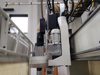 Macchina per la lavorazione del legno Record 132 Legnomac vende macchine per la lavorazione del legno. Macchina Centro di lavoro SCM mod Record 132 usato