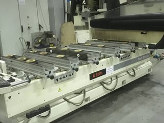 Macchina per la lavorazione del legno Tech 80 plus Legnomac vende macchine per la lavorazione del legno. Macchina Centro di lavoro marca SCM modello Tech 80 Plus a normative C.E.