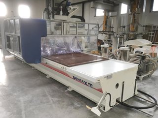 Macchina per la lavorazione del legno Pentax Legnomac vende macchine per la lavorazione del legno. Macchina centro di lavoro a 5 assi marca CMS modello Pentax