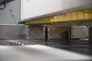Macchina per la lavorazione del legno Ebt 120 Legnomac vende macchine per la lavorazione del legno. Macchina Sezionatrice marca Selco modello EBT 120