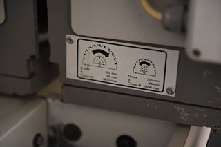 Macchina per la lavorazione del legno Ebt 120 Legnomac vende macchine per la lavorazione del legno. Macchina Sezionatrice marca Selco modello EBT 120