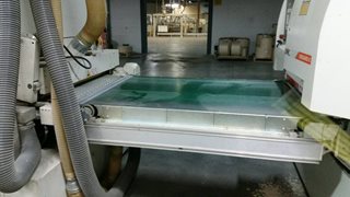 Macchina per la lavorazione del legno Unisand k Legnomac vende macchine per la lavorazione del legno. Macchina Linea di Calibratura /Levigatura marca DMC modello Unisand K 
