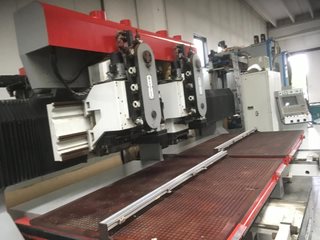 Macchina per la lavorazione del legno Protec Legnomac vende macchine per la lavorazione del legno. Macchina Pantografo Biesse / Protec automatico usato
