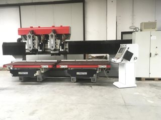 Macchina per la lavorazione del legno Protec Legnomac vende macchine per la lavorazione del legno. Macchina Pantografo Biesse / Protec automatico usato