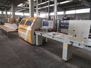 Macchina per la lavorazione del legno Super cut 300 Legnomac vende macchine per la lavorazione del legno. Macchina Impianto di troncatura / ottimizatrice di taglio Salvador Super Cut 30