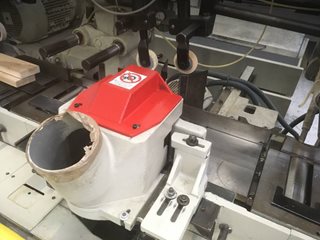 Macchina per la lavorazione del legno Unimat 23 Legnomac vende macchine per la lavorazione del legno. Macchina Scorniciatrice marca Weinig. Modello Unimat. 23